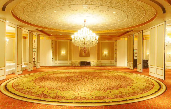 Deluxe Hotel partition