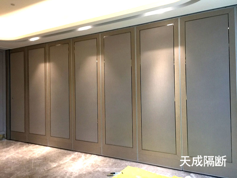 成都市腾讯大厦9F会议室活动隔断