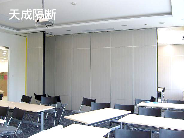 成都航天科技大厦16楼会议室活动隔断