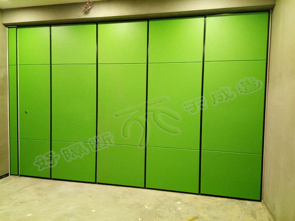 Read the international first floor exhibition hall