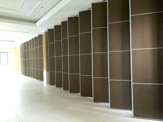 Yibin fragrant Street Restaurant Installation of active partition